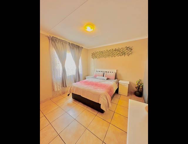3 BEDROOM HOUSE FOR SALE IN WATERVAL EAST